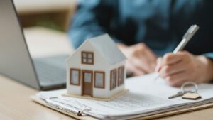 離婚時の不動産売却ポイントを徹底解説｜財産分与で損をしないための進め方とは？住宅ローン残債や名義問題、売却タイミングの判断基準などトラブルを防ぐ重要ポイントを詳しく紹介｜売却・住み続ける・賃貸活用の選択肢を比較しながら、スムーズに解決するための具体的な手順と注意点をわかりやすく解説【不動産トラブル防止ガイド】